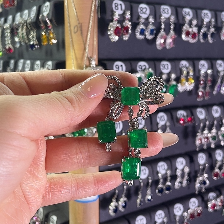 耳饰银S925镶嵌祖母绿胸针