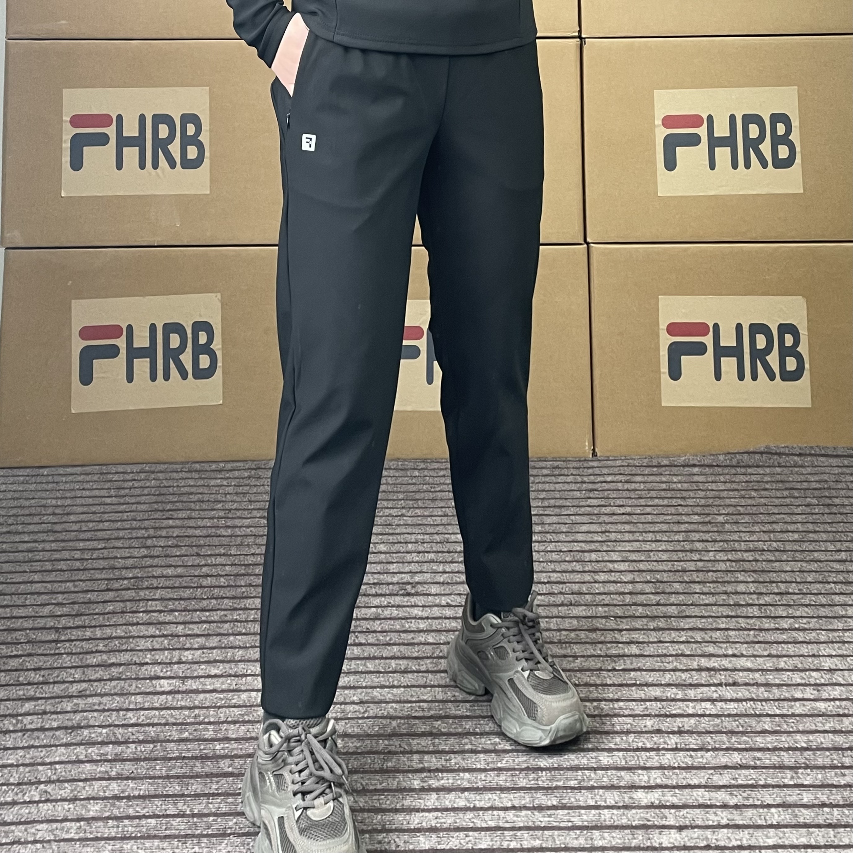 春季新款休闲裤户外运动高弹百搭简约舒适速干防风休闲裤男女同款