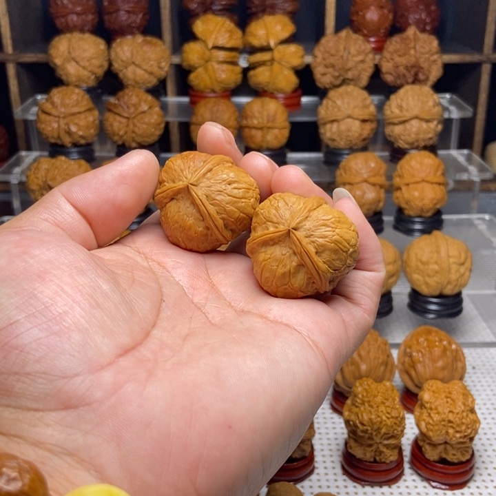 @***M文玩核桃吊坠1柿饼子三棱