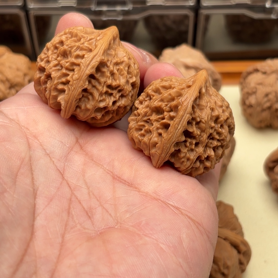 把件文玩核桃玉龙