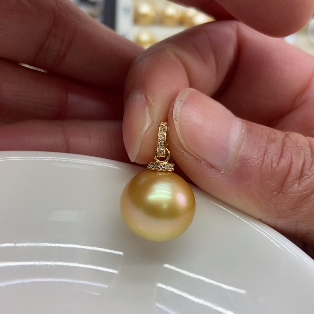 海水珍珠吊坠(不含链)18K金镶嵌
