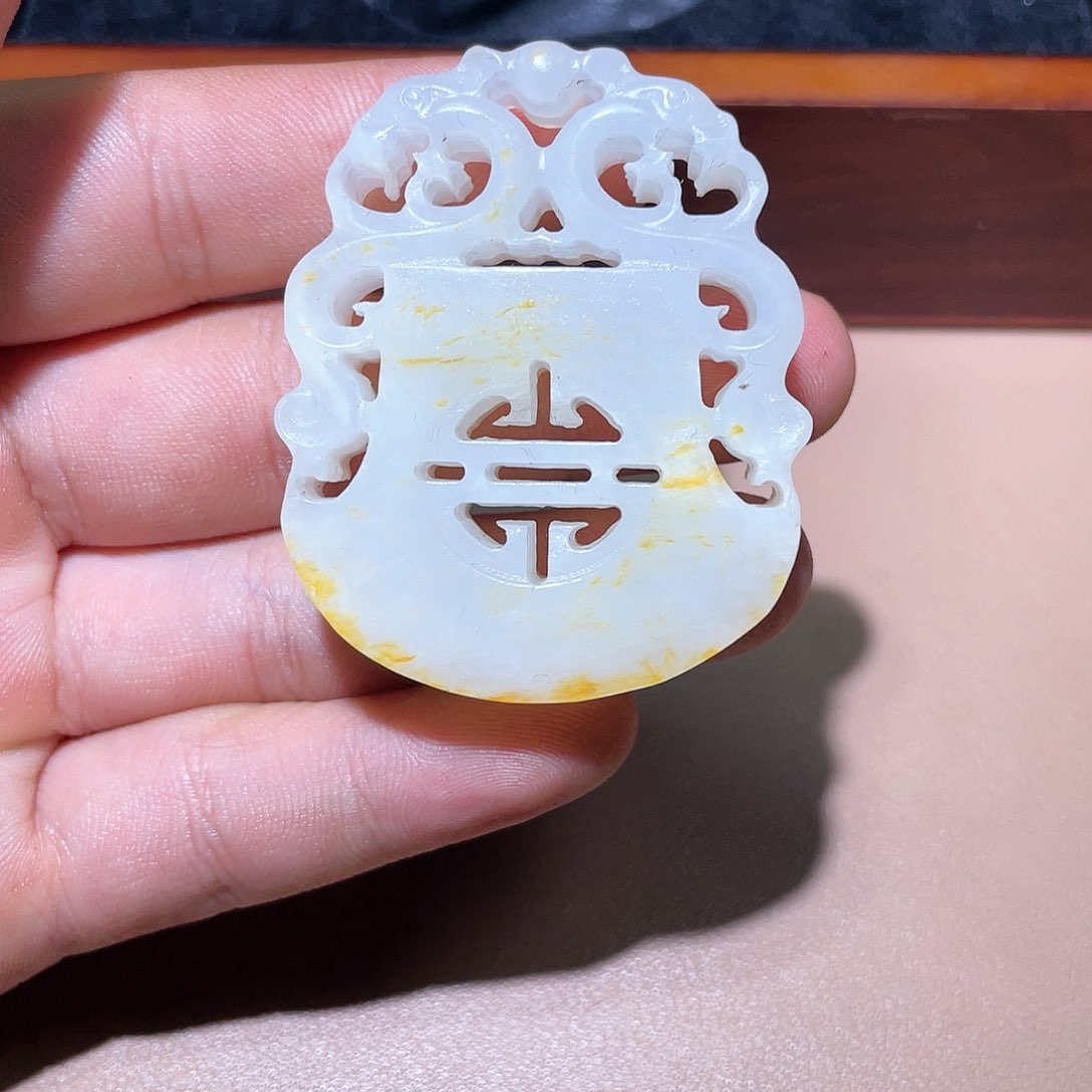 和田玉颈饰未镶嵌A7