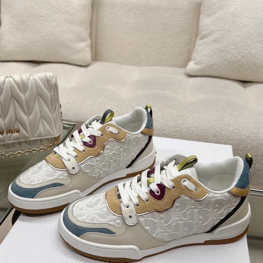 未使用 DIOR/迪奥 迪奥拼色字母印花板鞋35.5码 