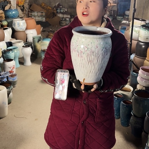 口20高26瑕疵盆子。