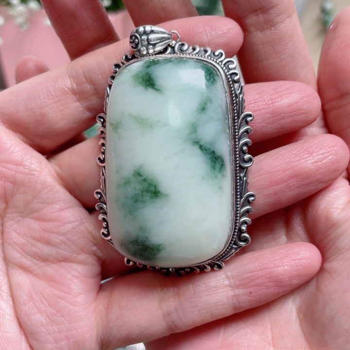 透闪石-蛇纹石玉颈饰银S925镶嵌雁****?