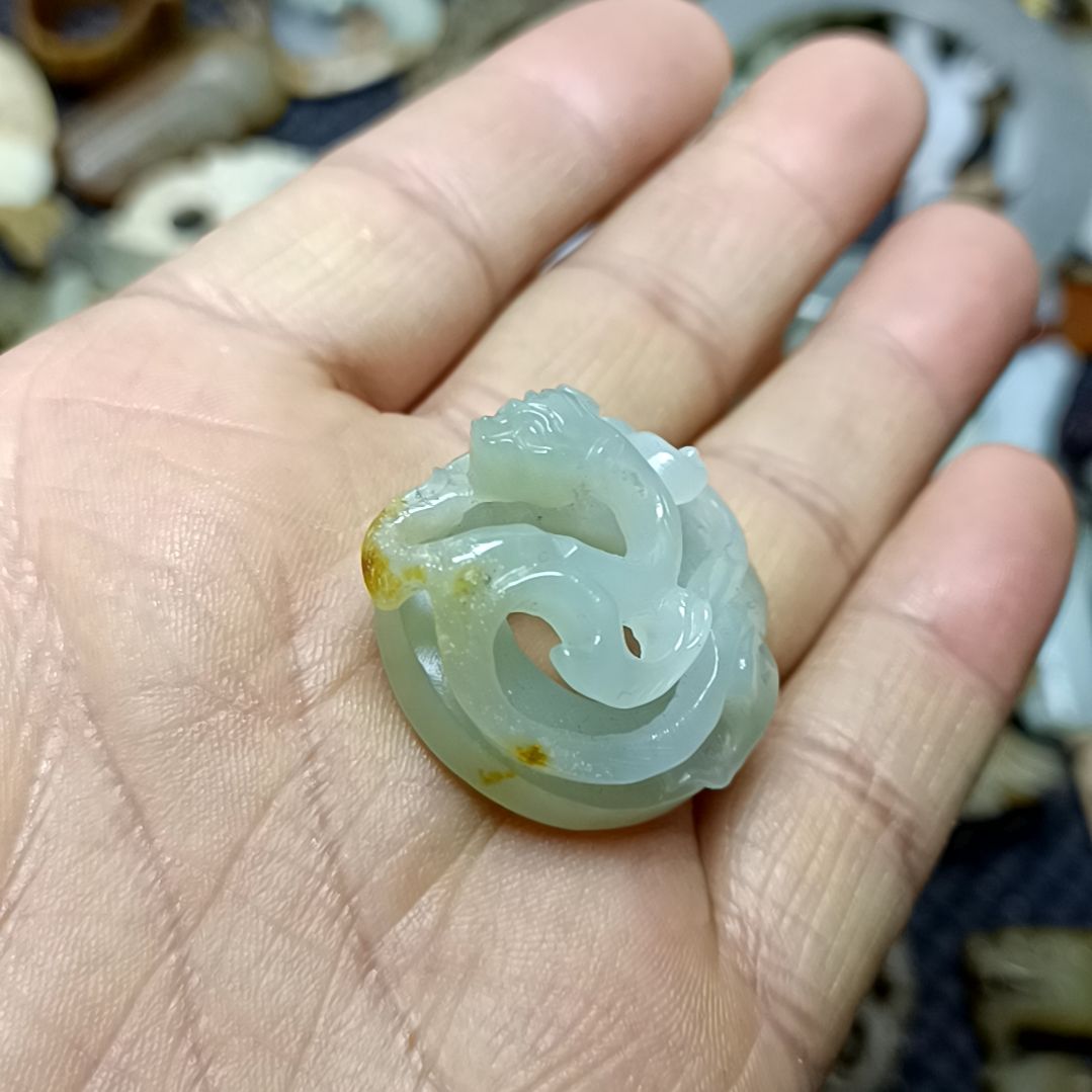 和田玉颈饰未镶嵌