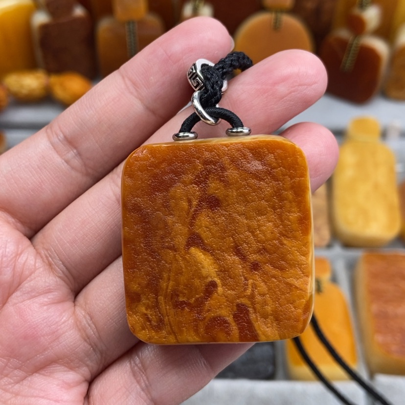 【闪购商品】琥珀珠宝奇石未镶嵌