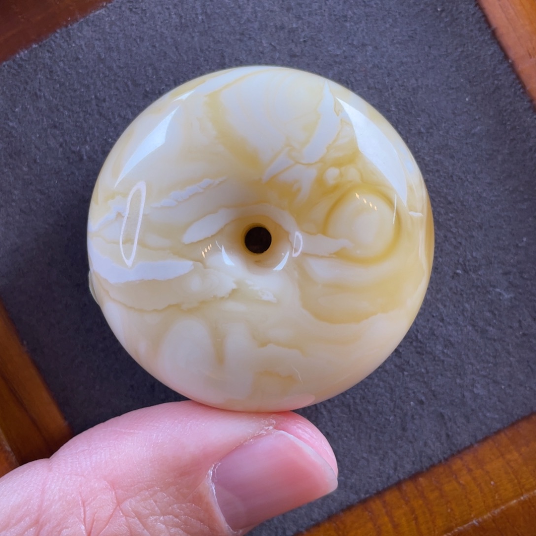 琥珀颈饰未镶嵌蜜蜡吊坠