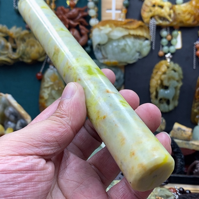 【闪购商品】蛇纹石玉未镶嵌擀面杖