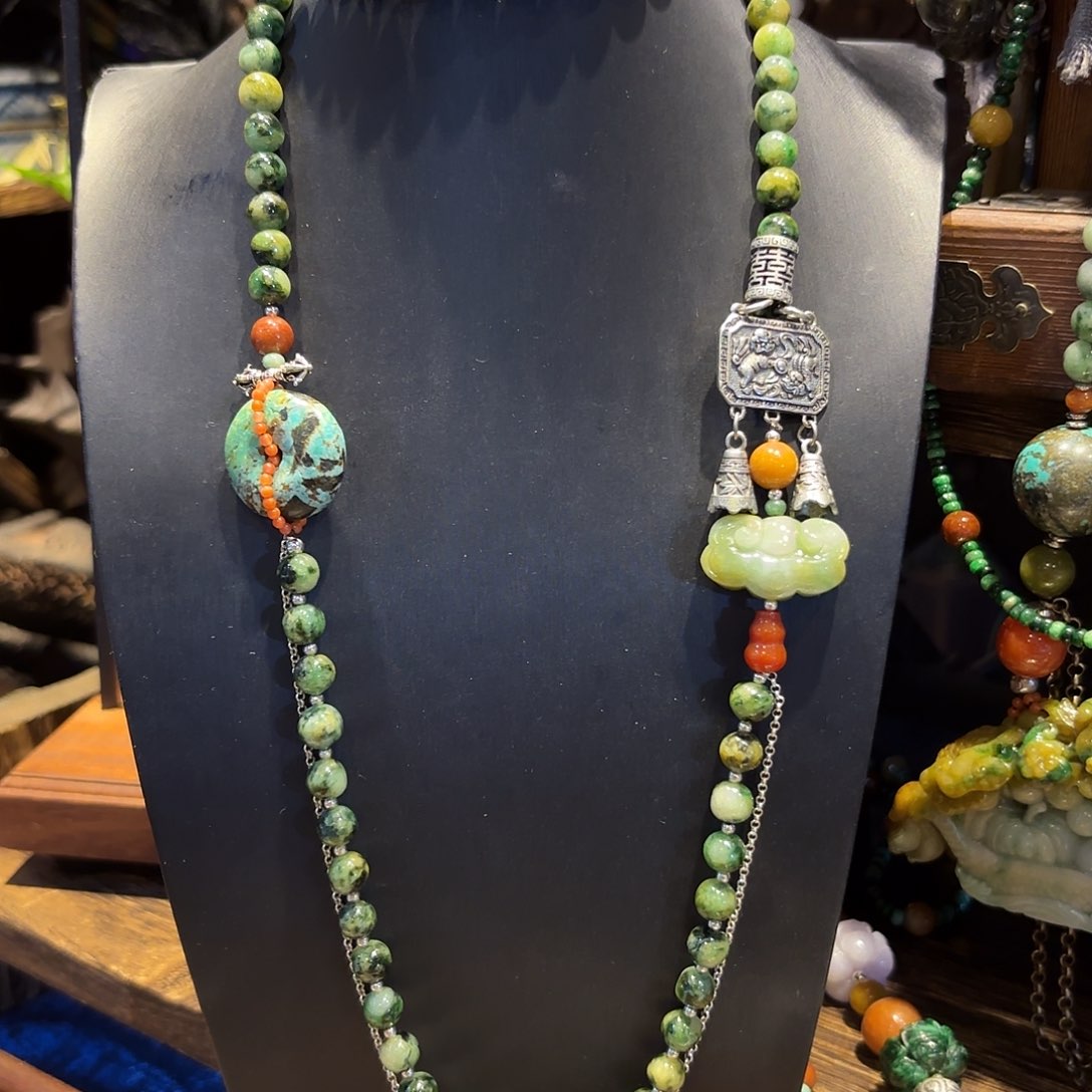 翡翠未镶嵌颈饰原创