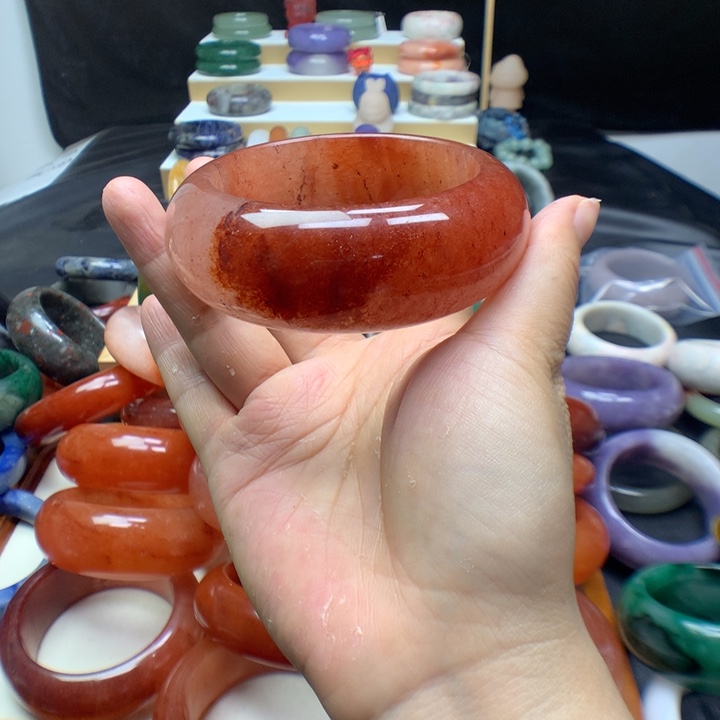 未镶嵌手镯石英质玉如*