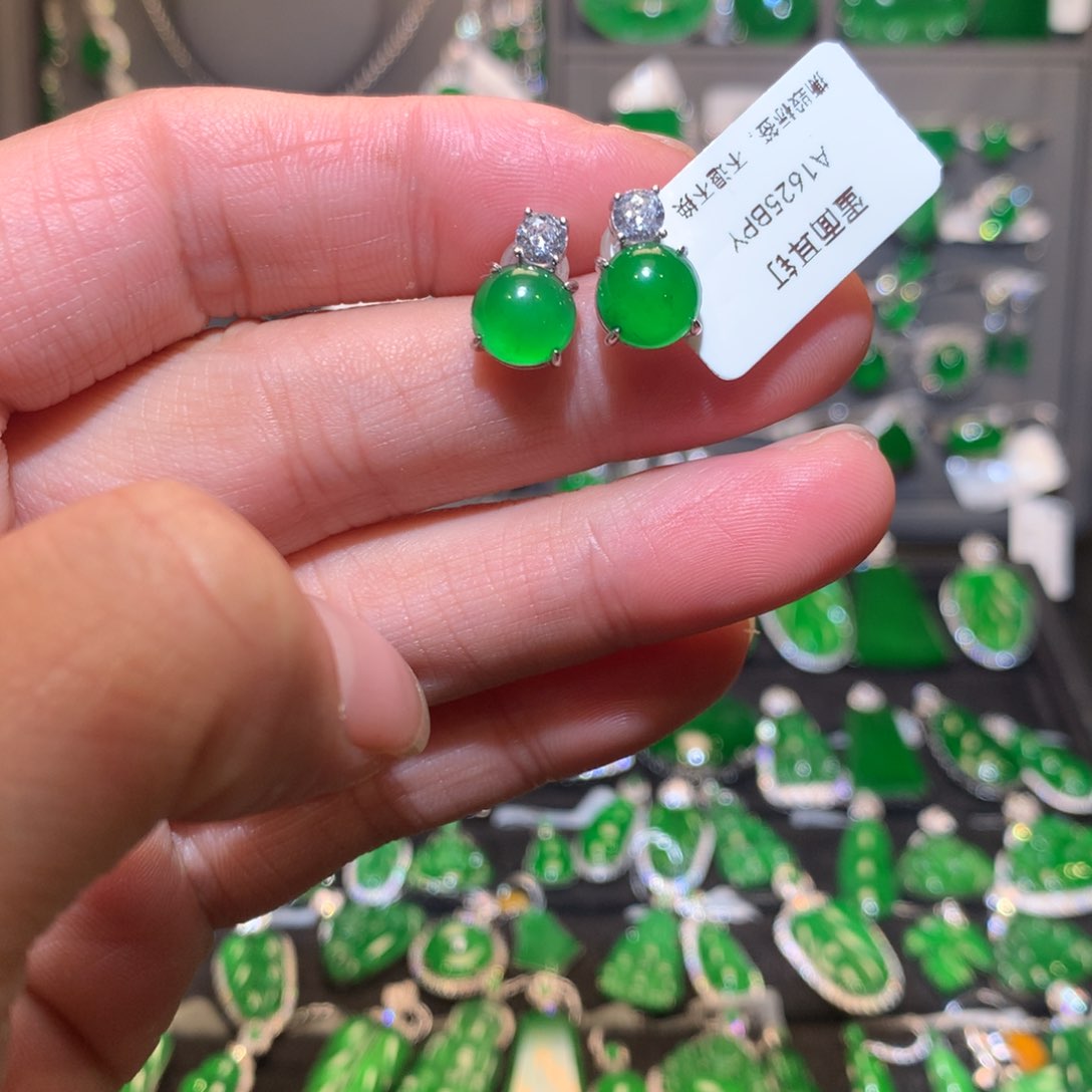 翡翠耳饰银S925镶嵌天然翡翠