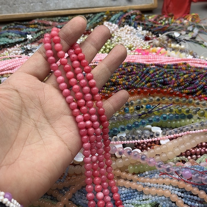 玛瑙/玉髓珠宝半成品未镶嵌一条6mm红纹石