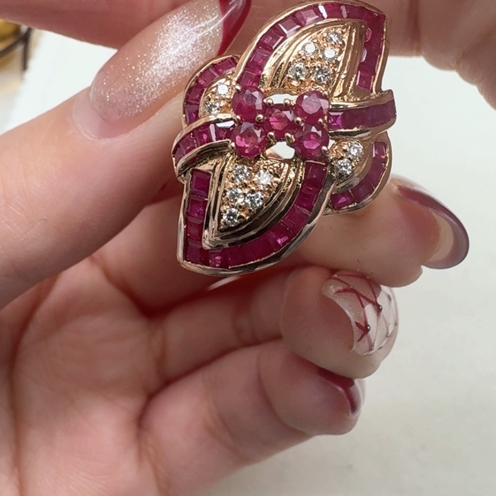 红宝石戒指未镶嵌