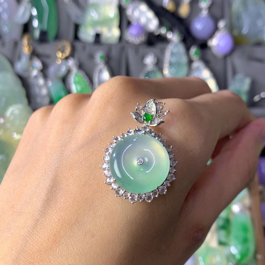 翡翠18K金镶嵌吊坠(不含链)