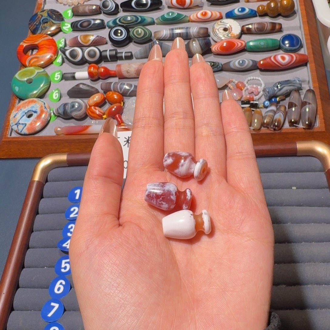 ·***鱼玛瑙/玉髓未镶嵌珠宝半成品