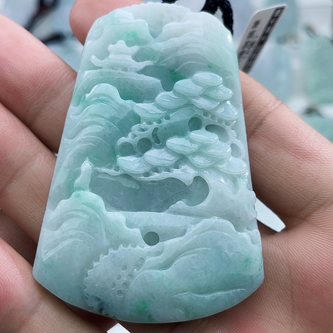 颈饰未镶嵌翡翠翡翠