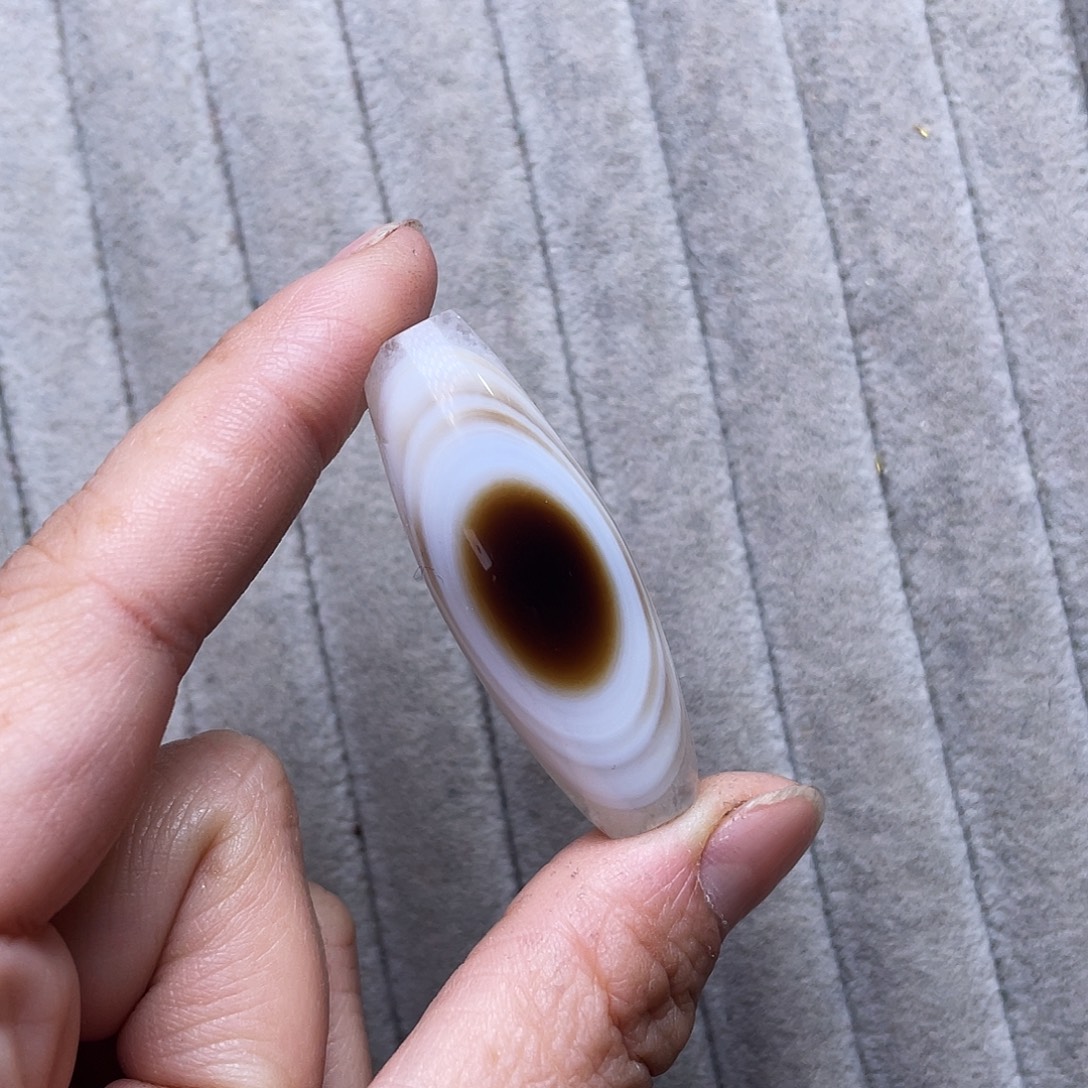 .***玛瑙/玉髓未镶嵌珠宝奇石