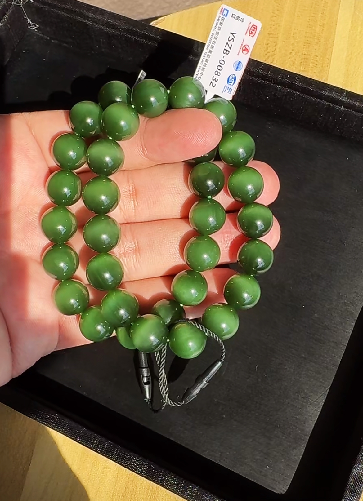 【高净度荧光闪电绿猫】俄料碧玉冰底波菜绿约12mm17颗（多样性发一）