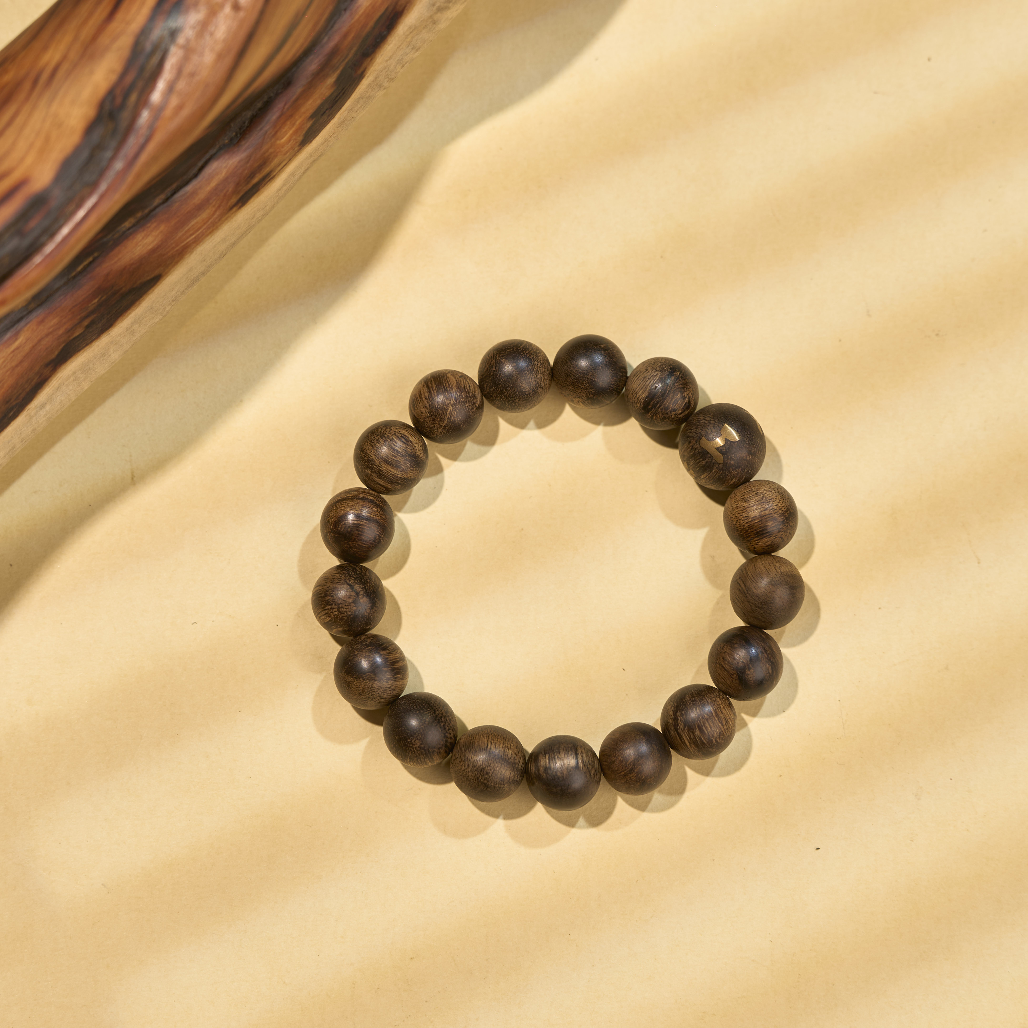 沉香【金标】越南芽庄雷击瘤疤王白奇楠12MM单圈设计款