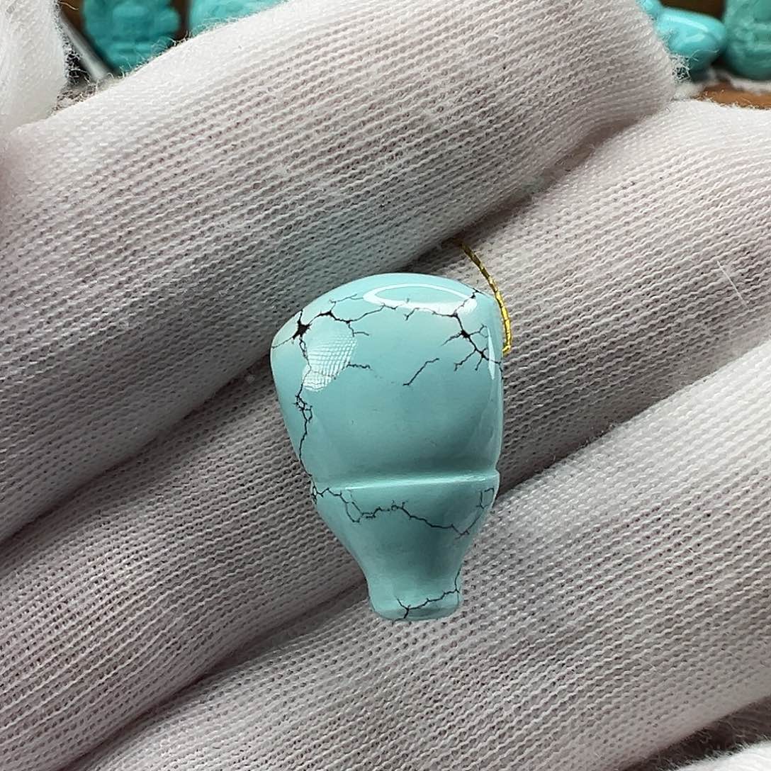 绿松石配饰未镶嵌