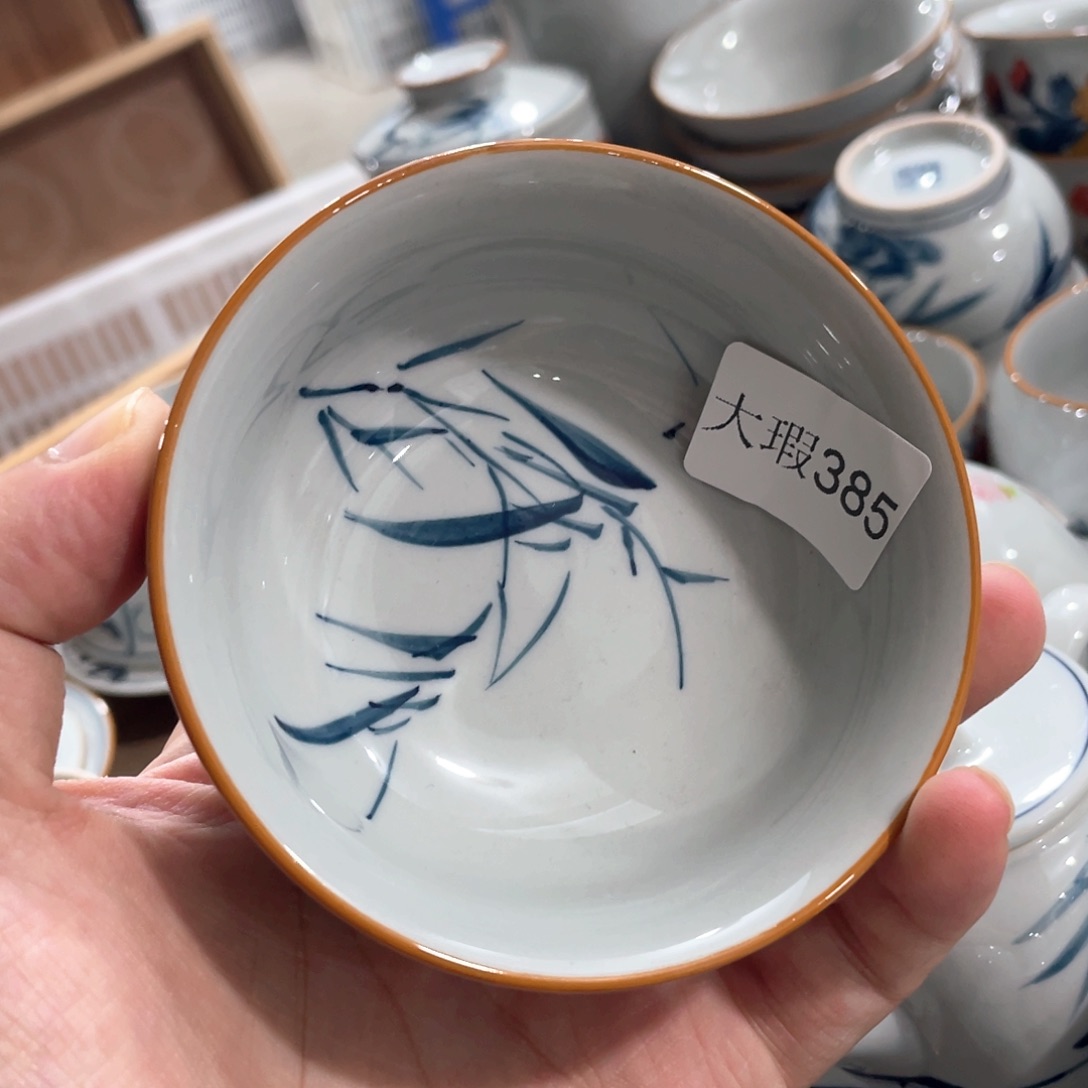 釉下手绘茶具微瑕