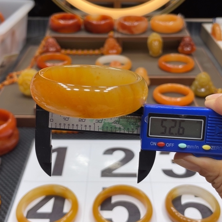 石英质玉（黄龙玉）合金手镯