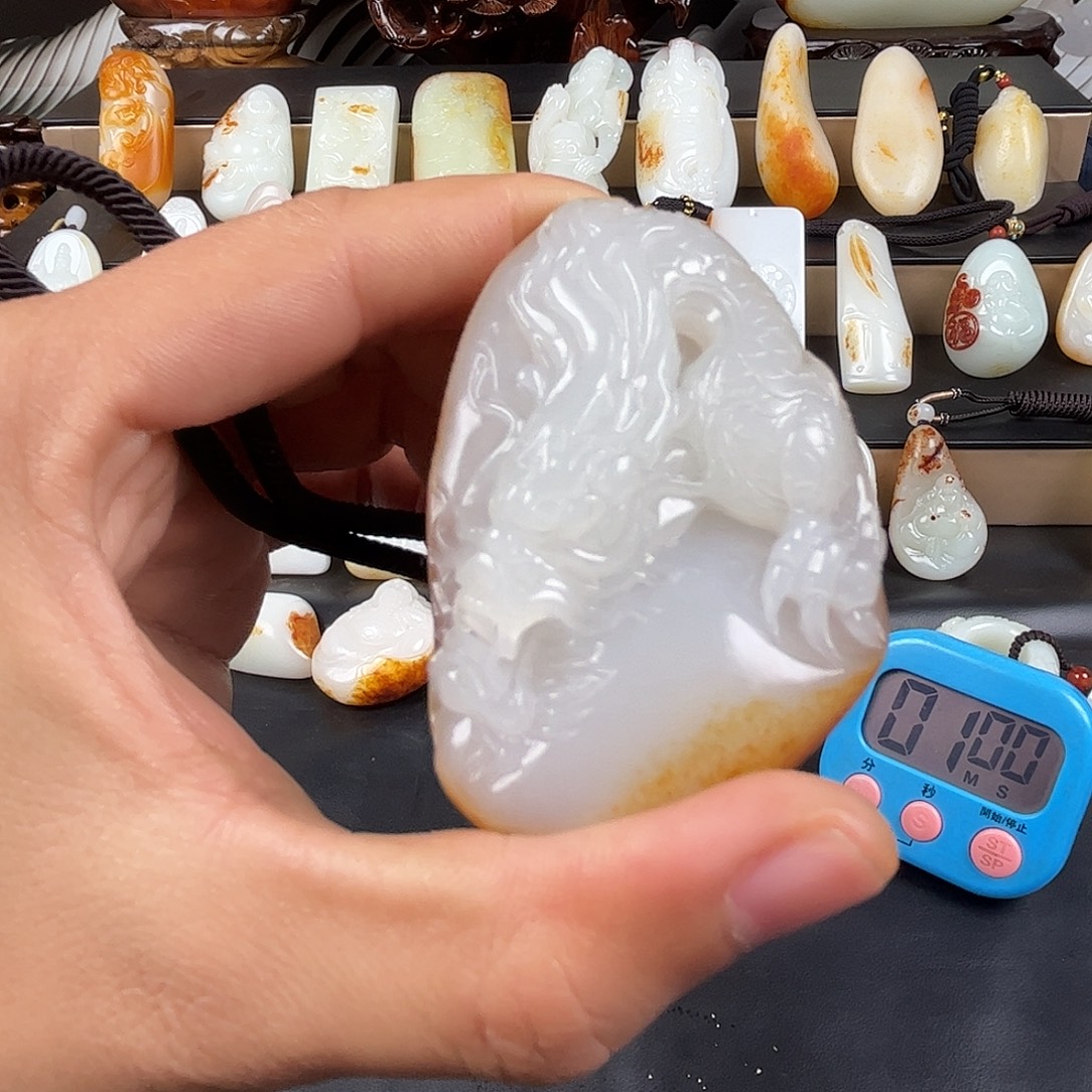 巫***云定制吊坠龙牌吊坠