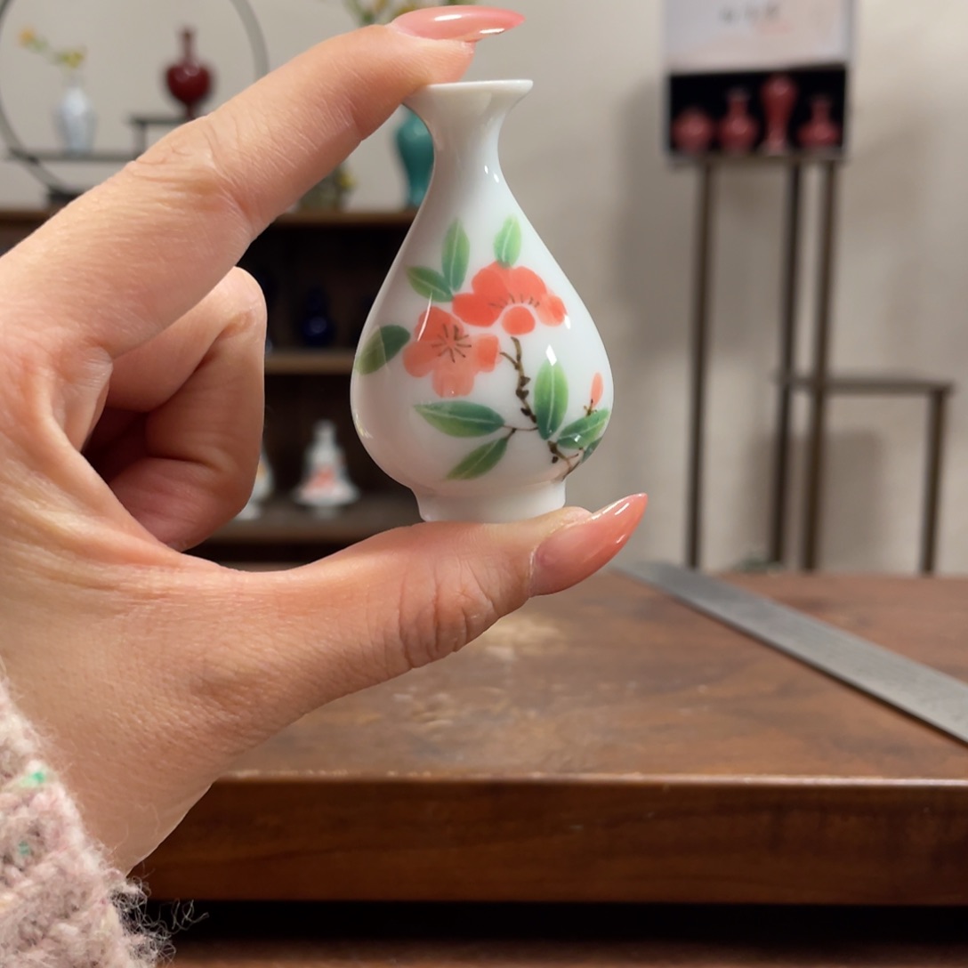 景德镇陶瓷小花瓶