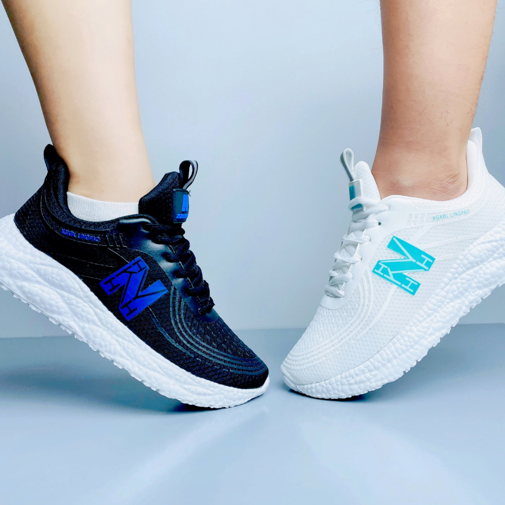 2025年新款透气磁疗运动鞋耐磨男鞋百搭跑步超轻时尚爆米花休闲鞋