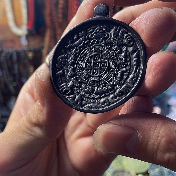 福利黑漆古精品朝天吼九宫八卦牌子，