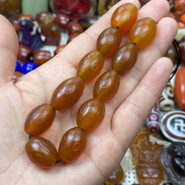 玛瑙/玉髓颈饰未镶嵌