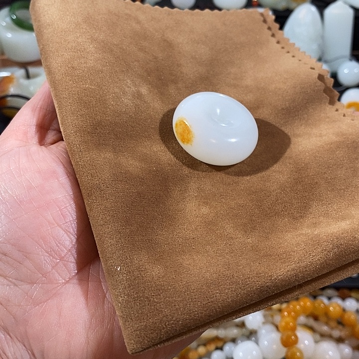 和田玉颈饰未镶嵌海*上