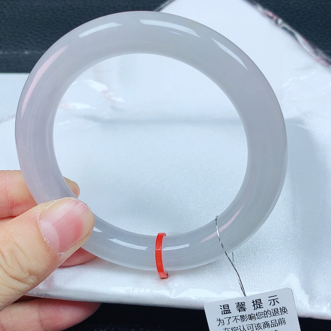 翡翠手镯未镶嵌54胖