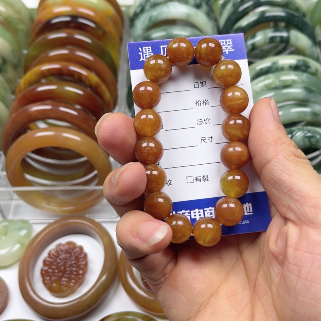 透闪石-蛇纹石玉手镯未镶嵌阳****姐