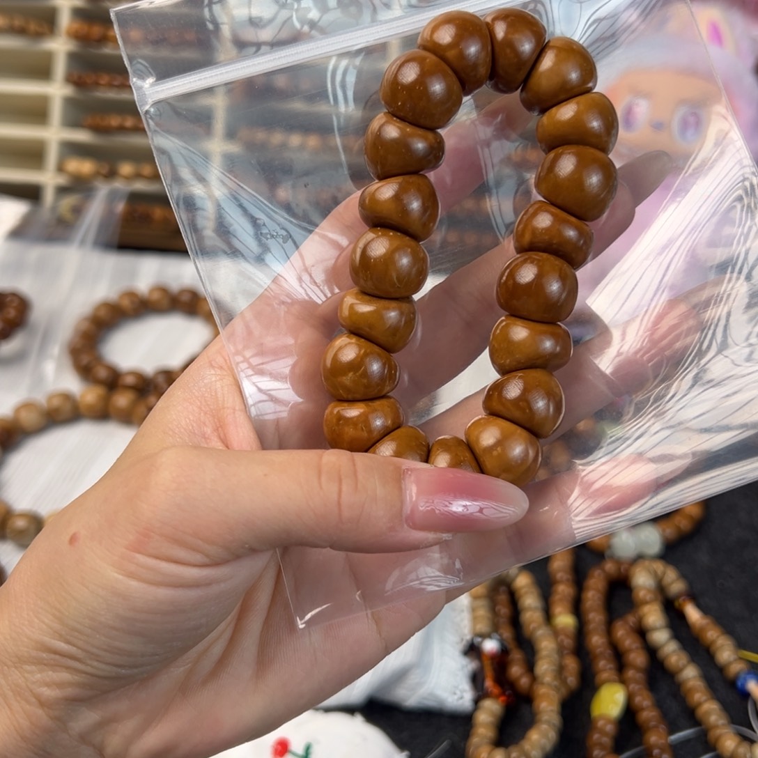 爱***e手串库克卡15.5特级精挑原皮大肠