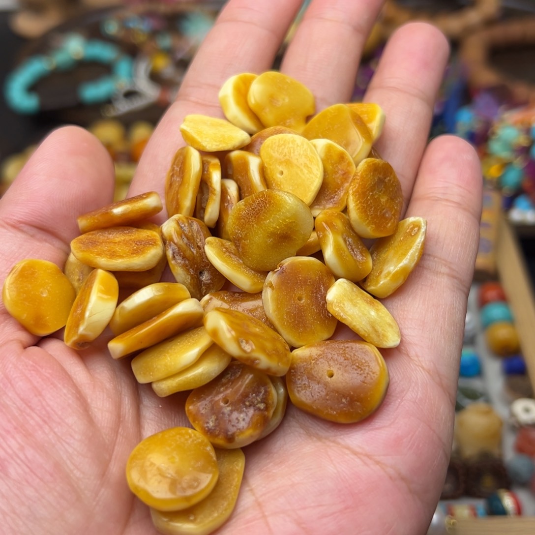 蜜蜡未镶嵌裸石白蜡片片发两颗