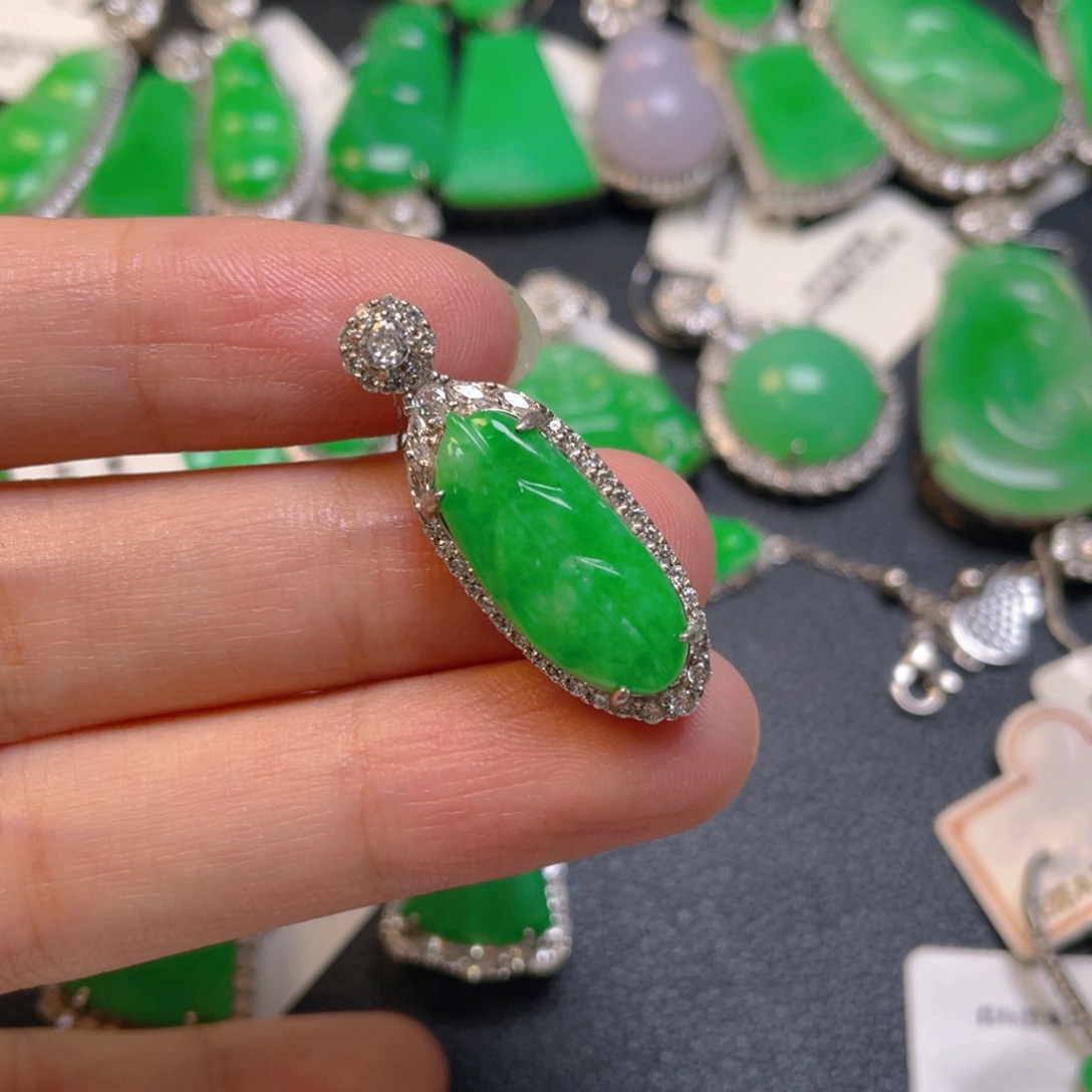 翡翠银S925镶嵌颈饰