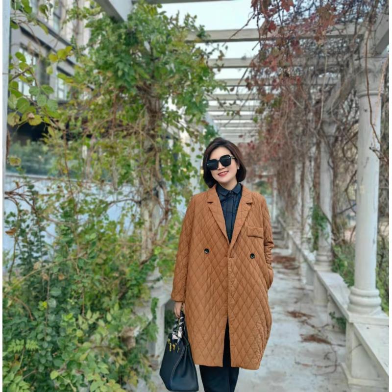 伴月伊人经典款风衣羽绒服（衣长88m）3229