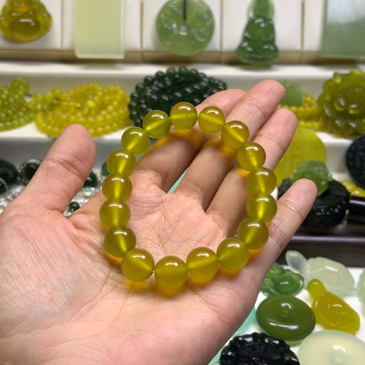 凡***人蛇纹石玉未镶嵌颈饰