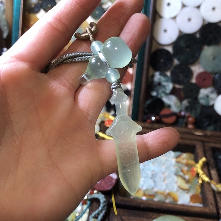 岫玉岫玉挂件未镶嵌