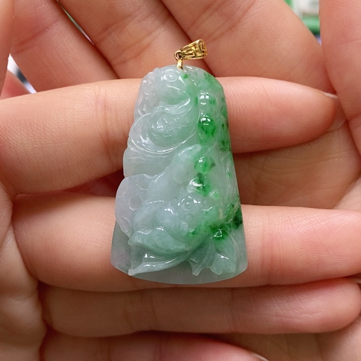 翡翠颈饰未镶嵌吊坠