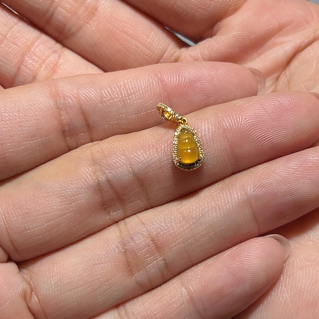 G***光翡翠18K金镶嵌颈饰