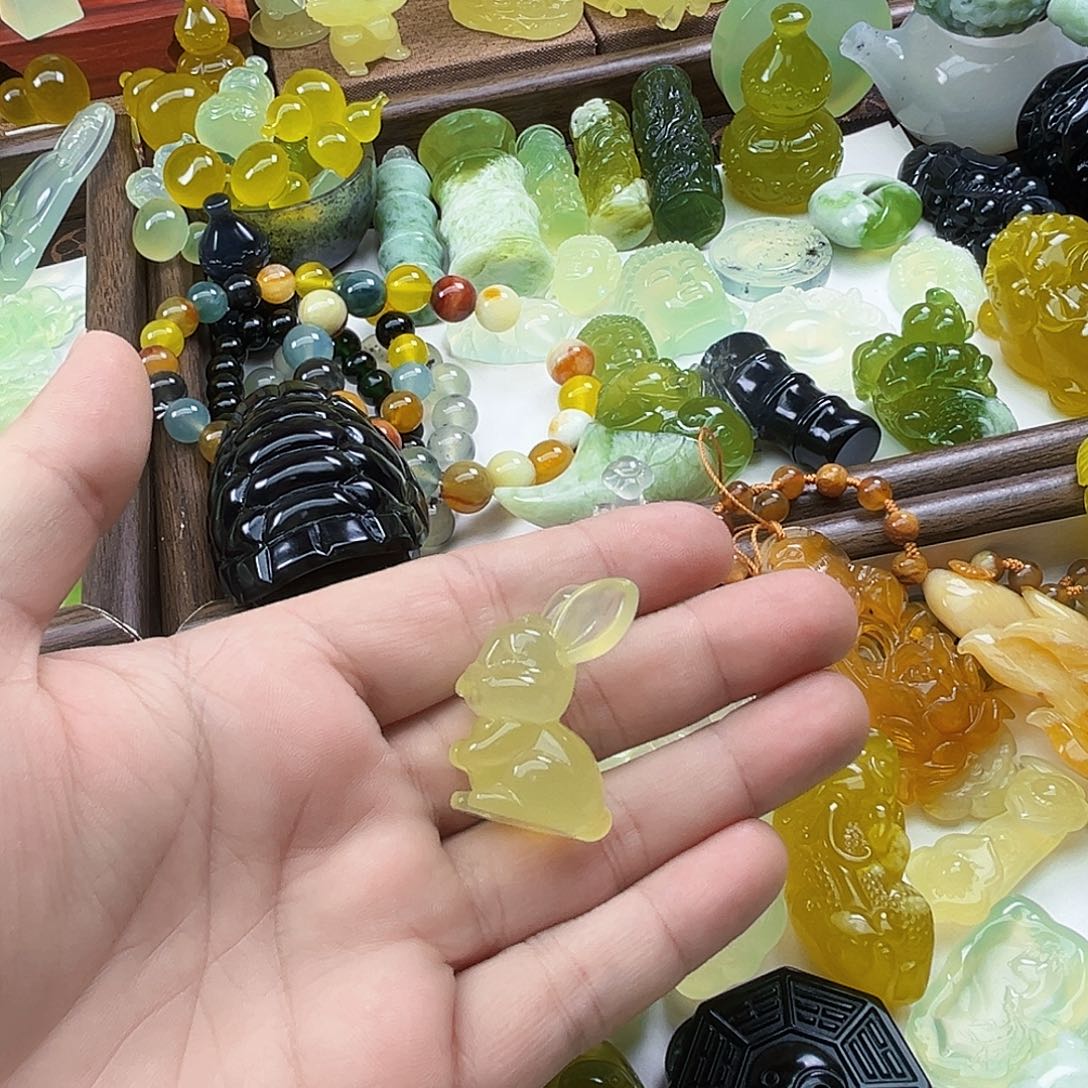 韩***佟岫玉未镶嵌吊坠(不含链)