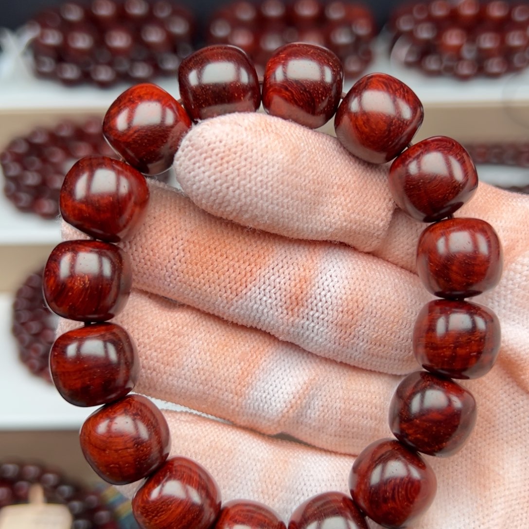 诺***.手串/手链小叶紫檀1314水波泥料4209