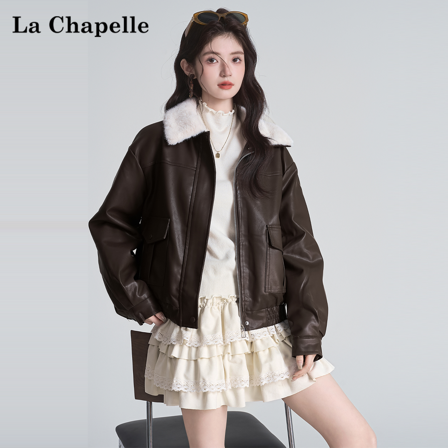 拉夏贝尔棕色毛领长袖皮衣加厚加绒外套女秋冬高级感机车PU皮夹克