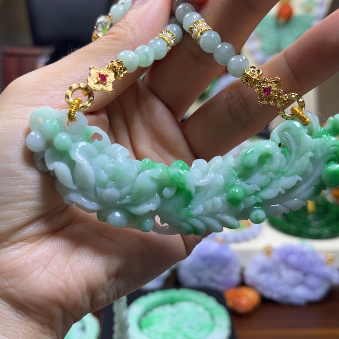 翡翠未镶嵌颈饰天然翡翠