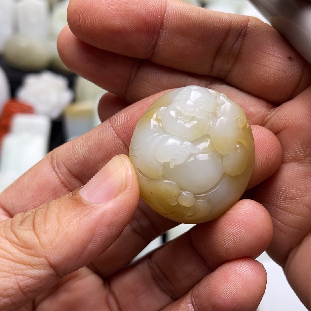 和田玉颈饰未镶嵌