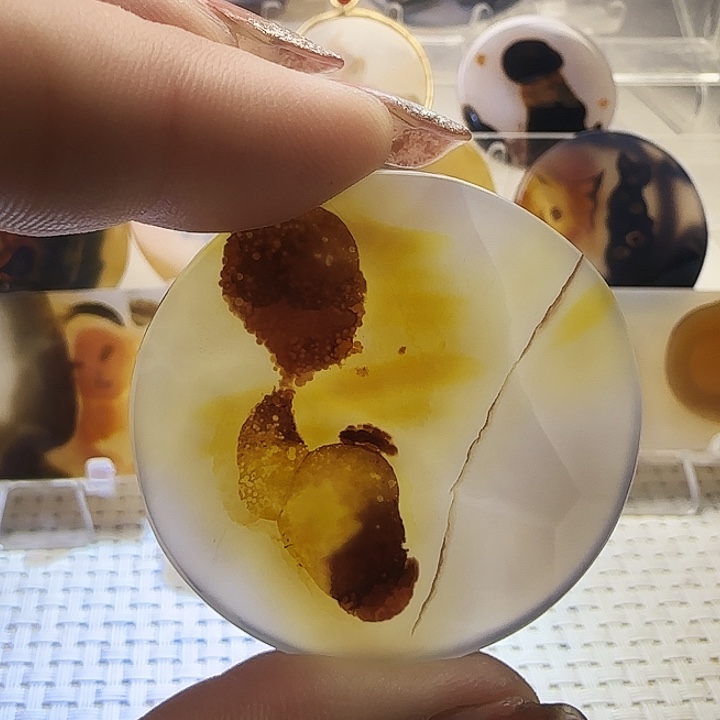 玛瑙/玉髓未镶嵌珠宝奇石