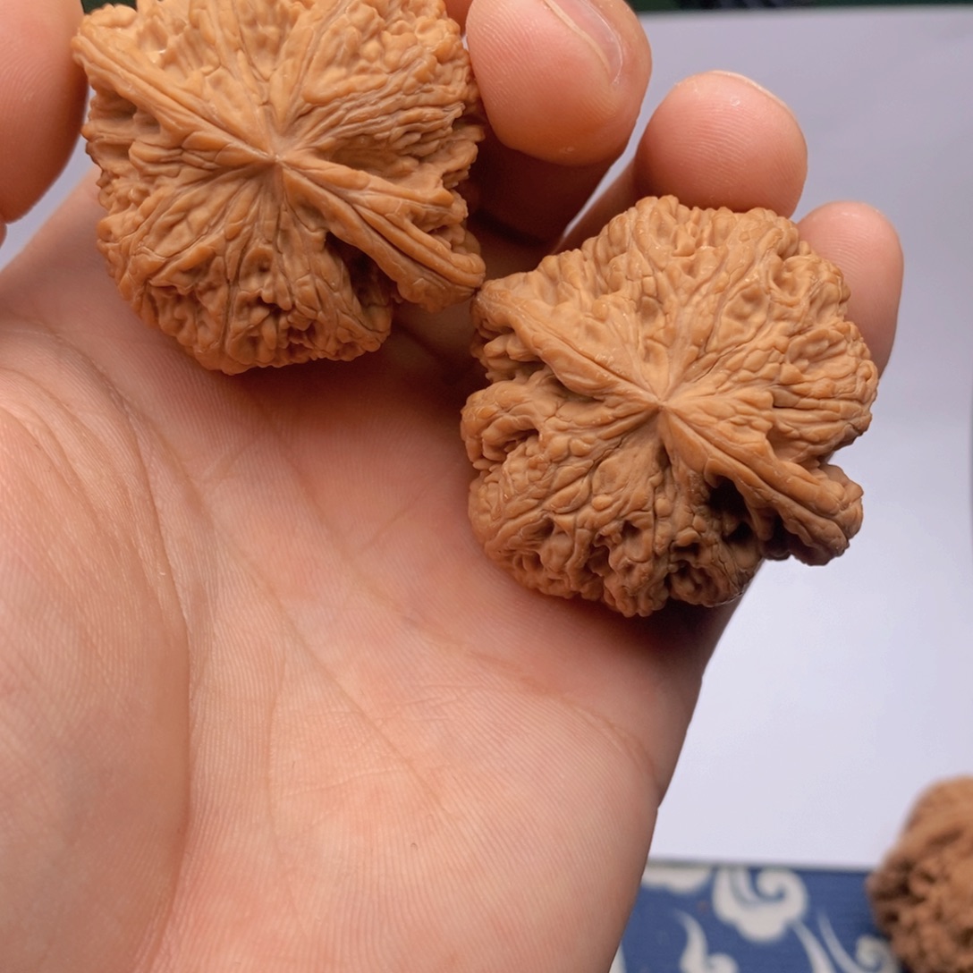 文玩核桃吊坠45尺全品粗筋